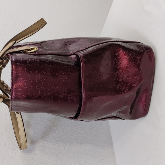 Michael Kors Jet Set East West Signature Bordeaux Patent Leather Metallic Tote - Picture 6 of 17